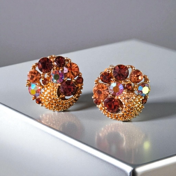 Lisner Vintage Elegant Gold and Brown Crystal  Clip On Earrings - Picture 2 of 13